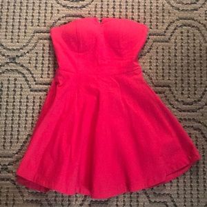 Fuchsia strapless dress